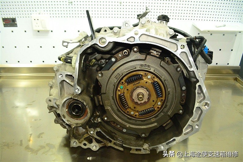 英朗变速箱怎么断开维修要多少钱,英朗变速箱故障维修费用