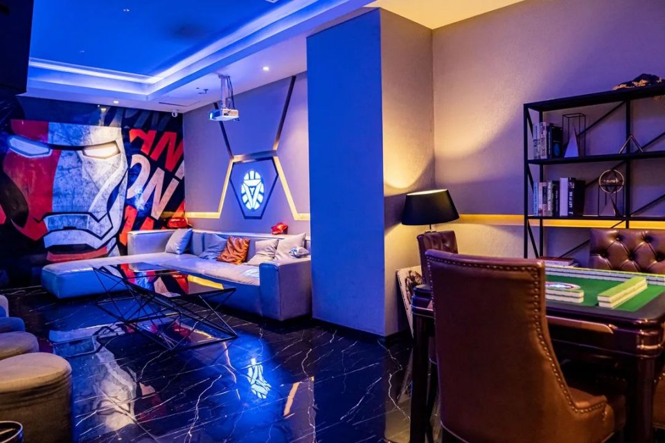 轰趴馆里的小型ktv多少钱,酒店式公寓轰趴棋牌馆