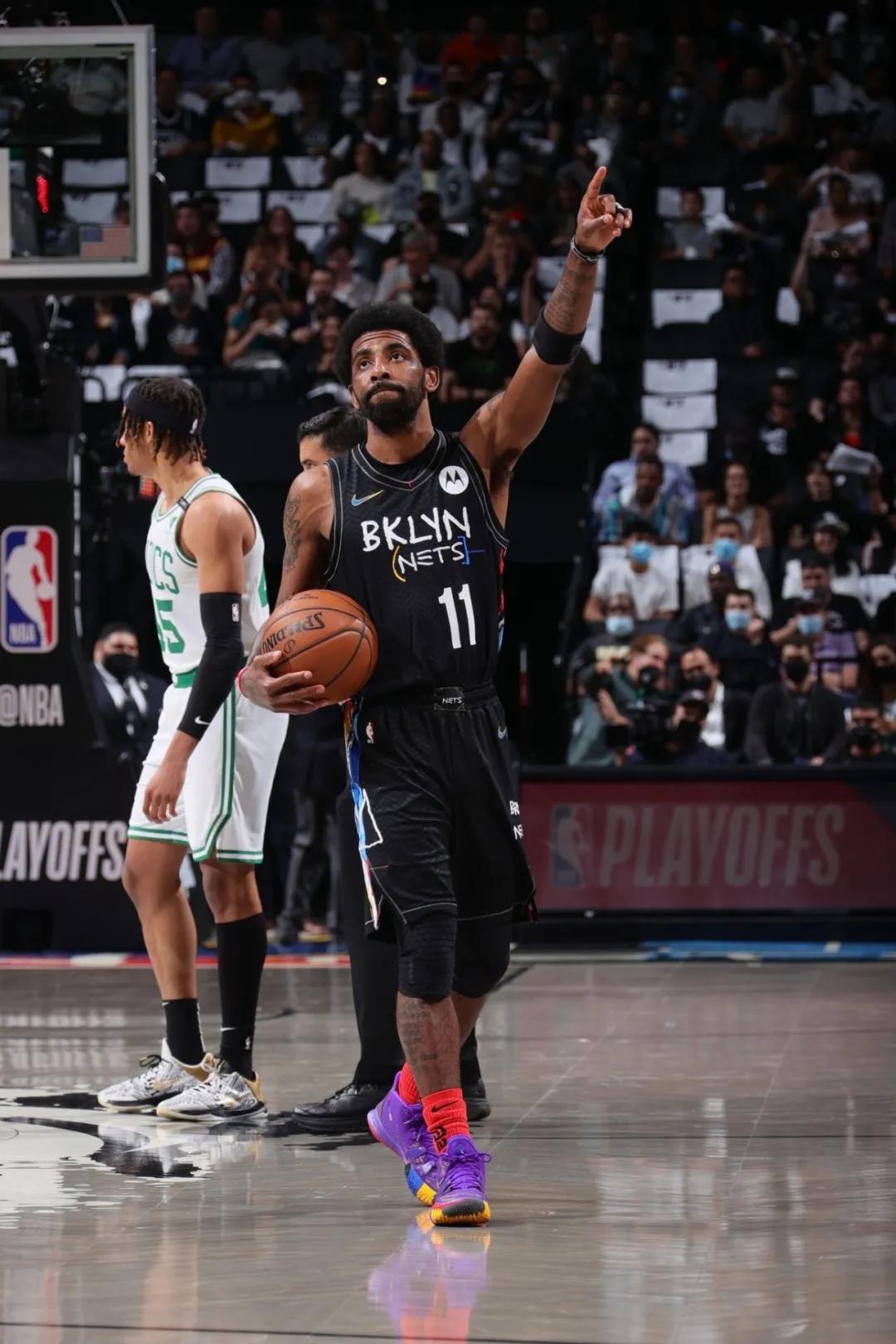 欧文卖掉詹姆斯亲笔签名鞋,欧文卖掉詹姆斯送的签名鞋