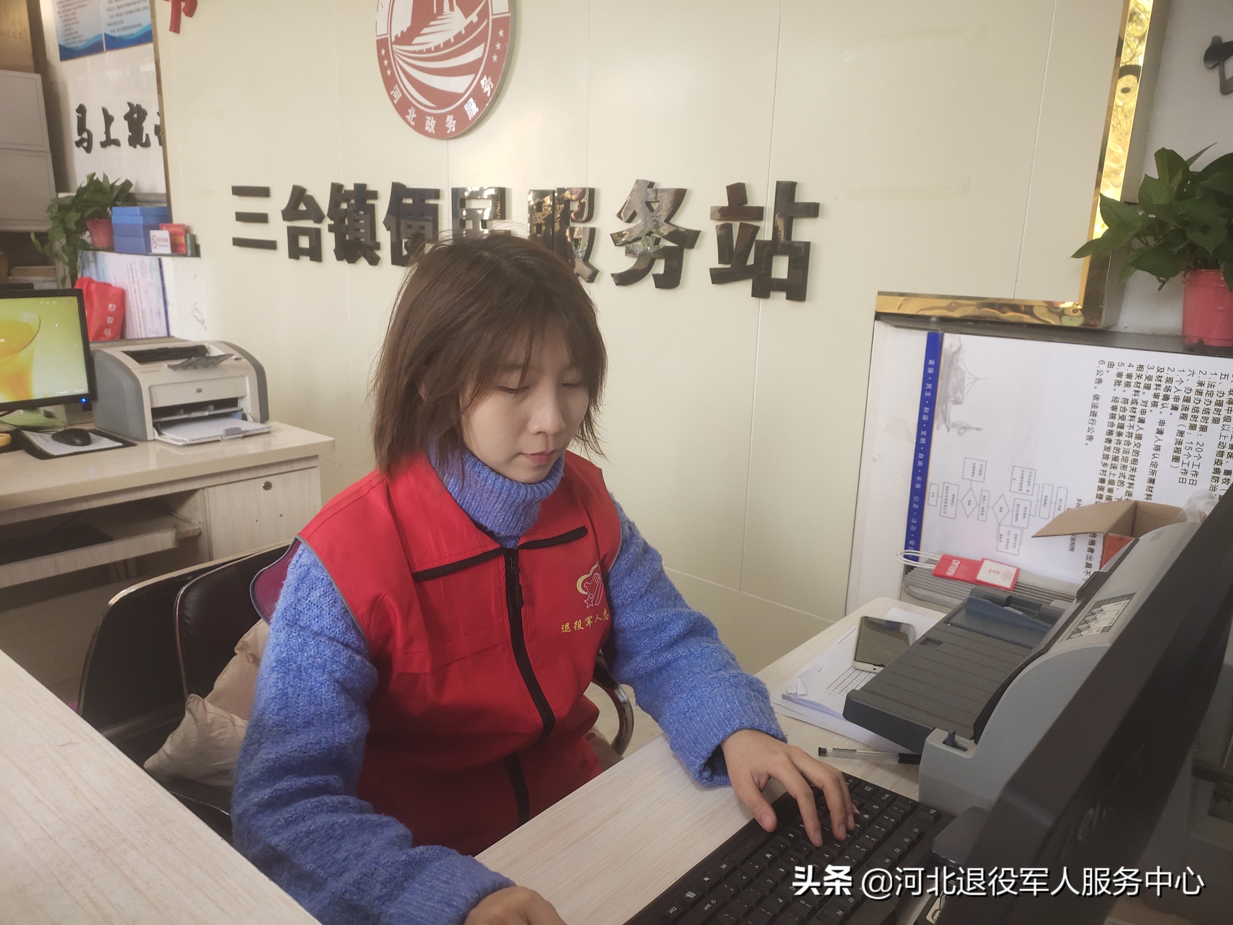 飒爽英姿军中玫瑰,铿锵绽放服务乡梓——退役军人杜燕,从戍守海洋的“蓝色卫士”到服务群众的“店小二”