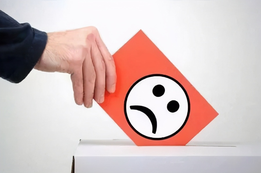 逾期后无力偿还多久会成为黑户,逾期后怎样查看自己是不是黑户