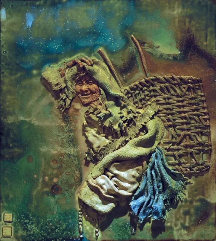 他的悬雕是站立的神奇「悬之又玄——徐初泽的悬雕瓷画」