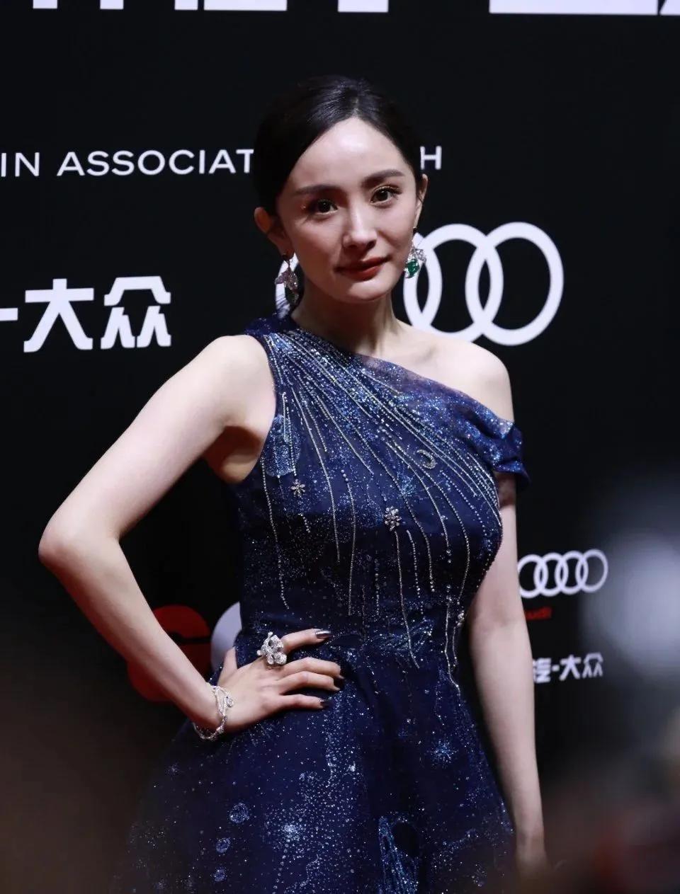 杨幂近期照片发型,杨幂生图曝光颜值