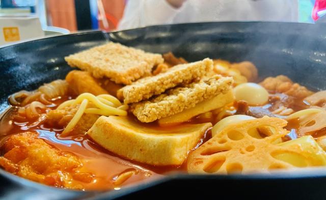 冒菜火锅麻辣烫钵钵鸡有什么区别,钵钵鸡串串麻辣烫区别