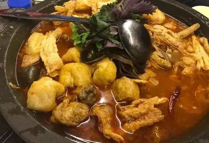 南宁最好吃的田螺煲,南宁田螺鸭脚煲