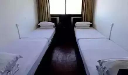 华山山顶住宿的地方,华山山上住宿推荐