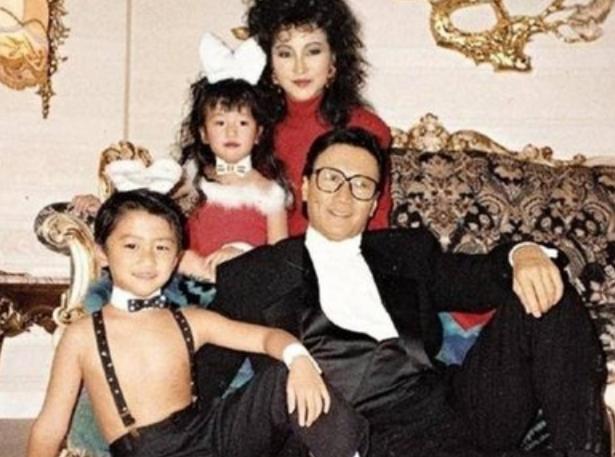 狄波拉潇洒情史，为谢贤甩美国富豪，离婚后嫁小11岁男人收获爱情