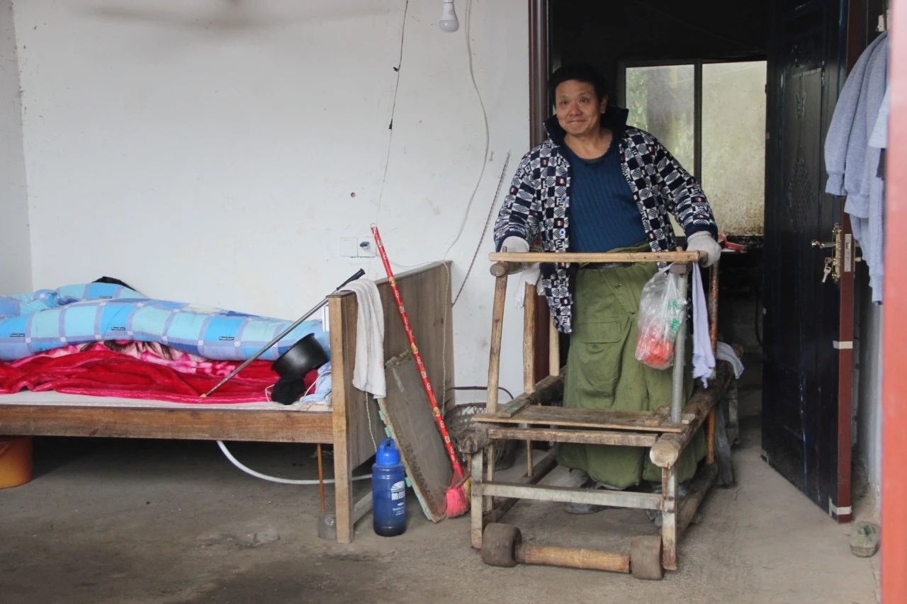 点赞!高位瘫痪的汪永明不等靠要独自经营几十亩果园艰难度日