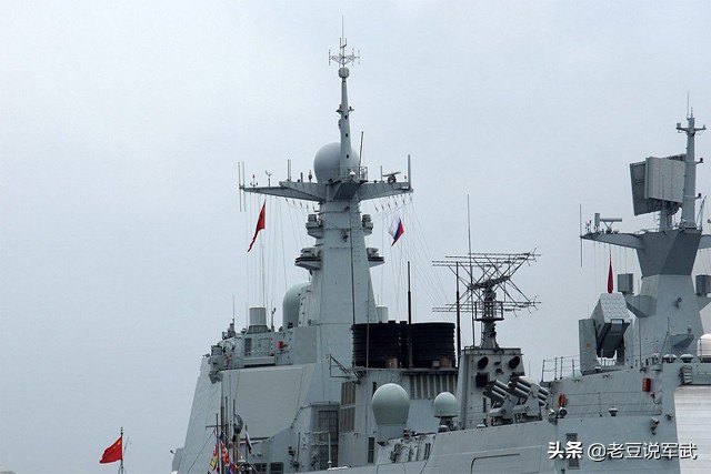 052D系列驱逐舰排水量,排水量达到了12万吨