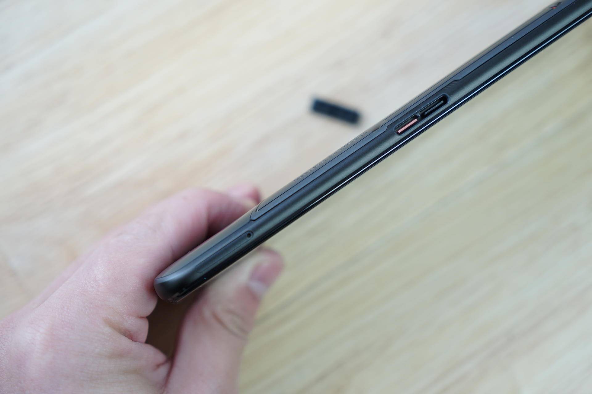 华硕rog2和rogphone2,华硕rog游戏手机2跑分