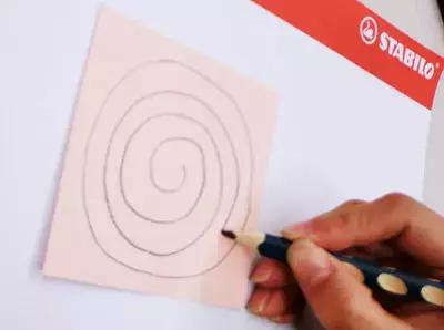 自制手工节日贺卡材料,手工制作节日贺卡幼儿园教程