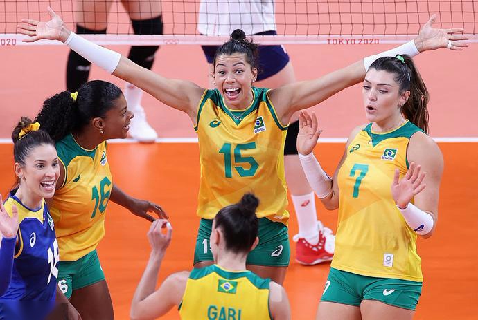 巴西美国会师女排决赛，美国创造奇迹还是巴西三夺奥运金牌