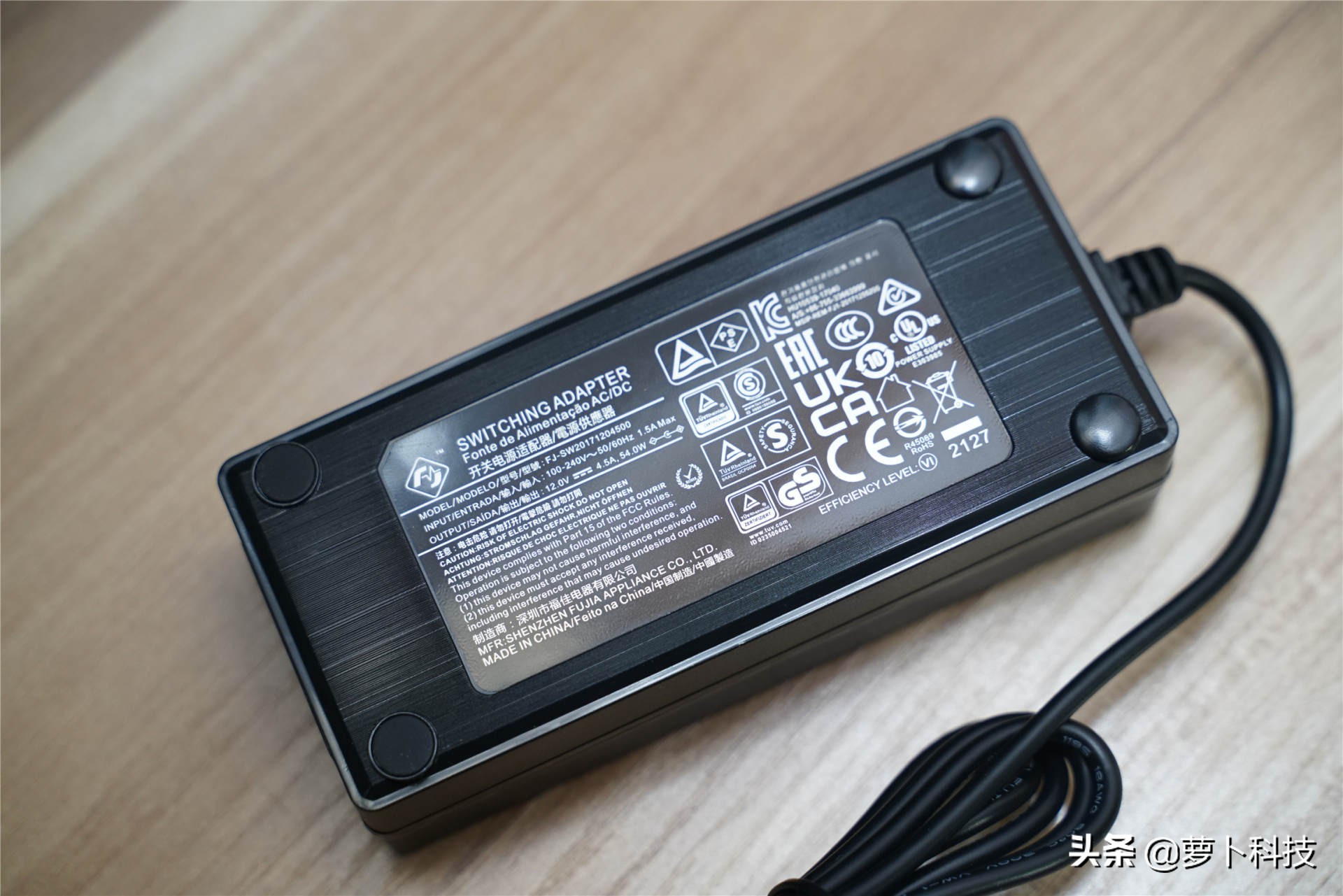 ktch27t22电竞显示器内置音箱吗,ktch27t22电竞显示器