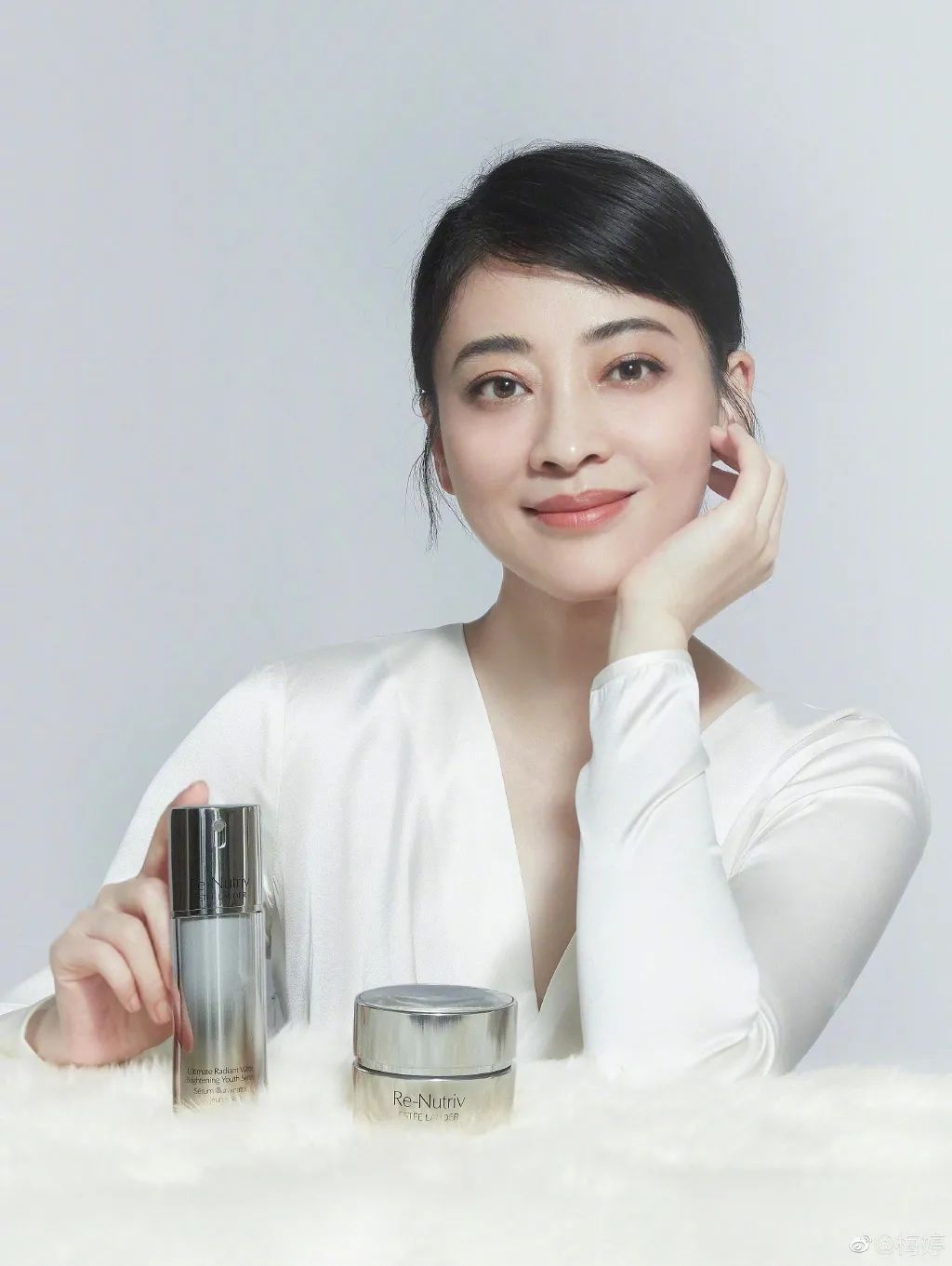 42岁梅婷瘦30斤重回美貌巅峰,梅婷推拿图片剧照