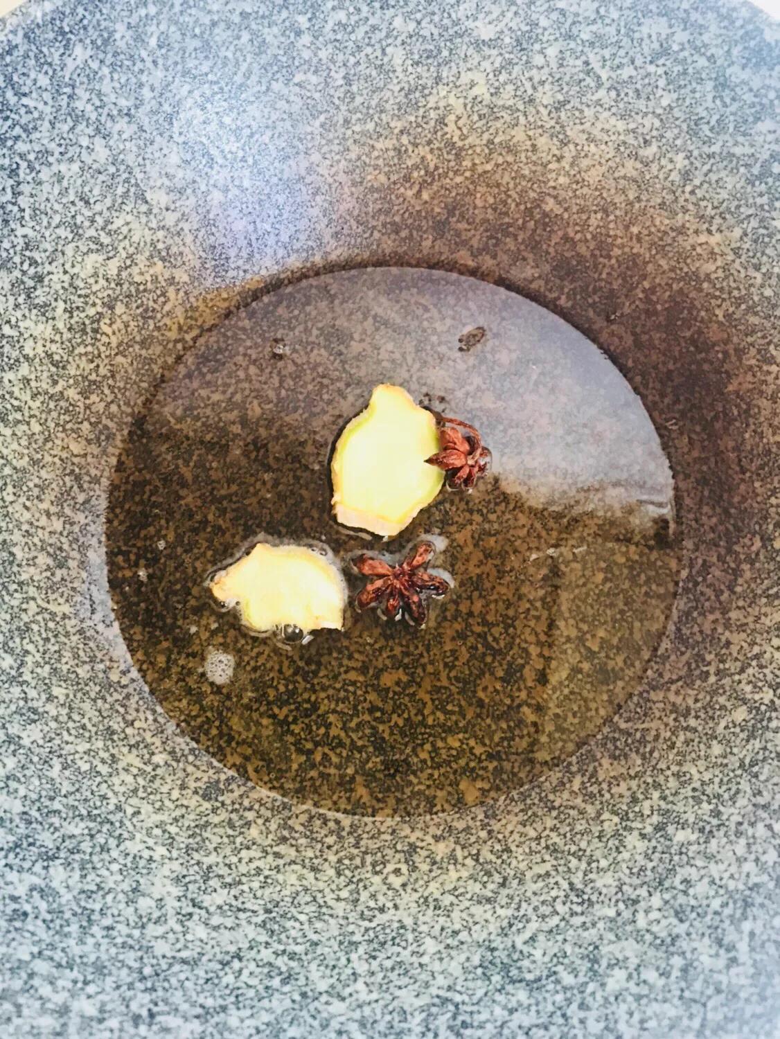 五花肉和米饭一起做最好吃,五花肉懒人做米饭的方法