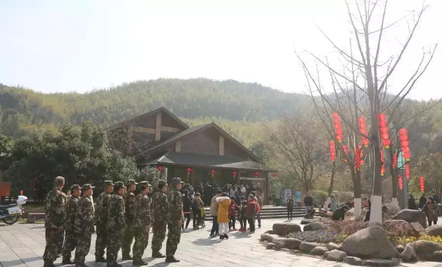 今天，我在宜兴竹海，过传统春节，沾福气满满！