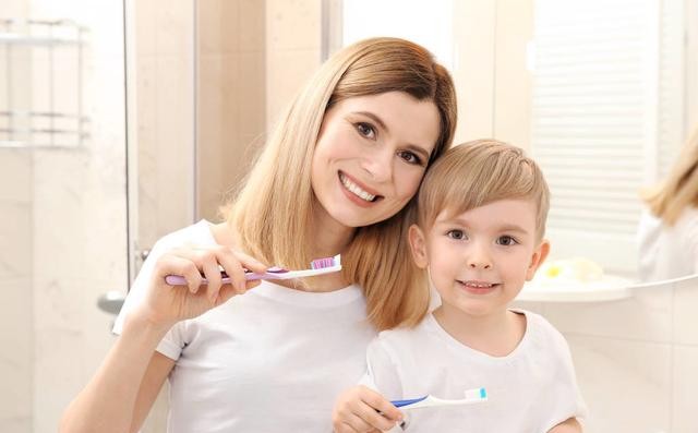 孩子不爱刷牙怎么训,如何对付不爱刷牙的小朋友