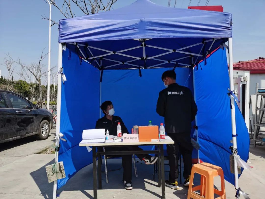 上海浦东足球场照片,上海浦东专业足球场效果图