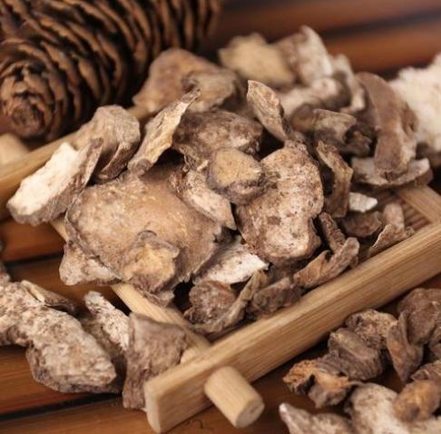 竹林里的野草如何清除,最近竹林发现的野草