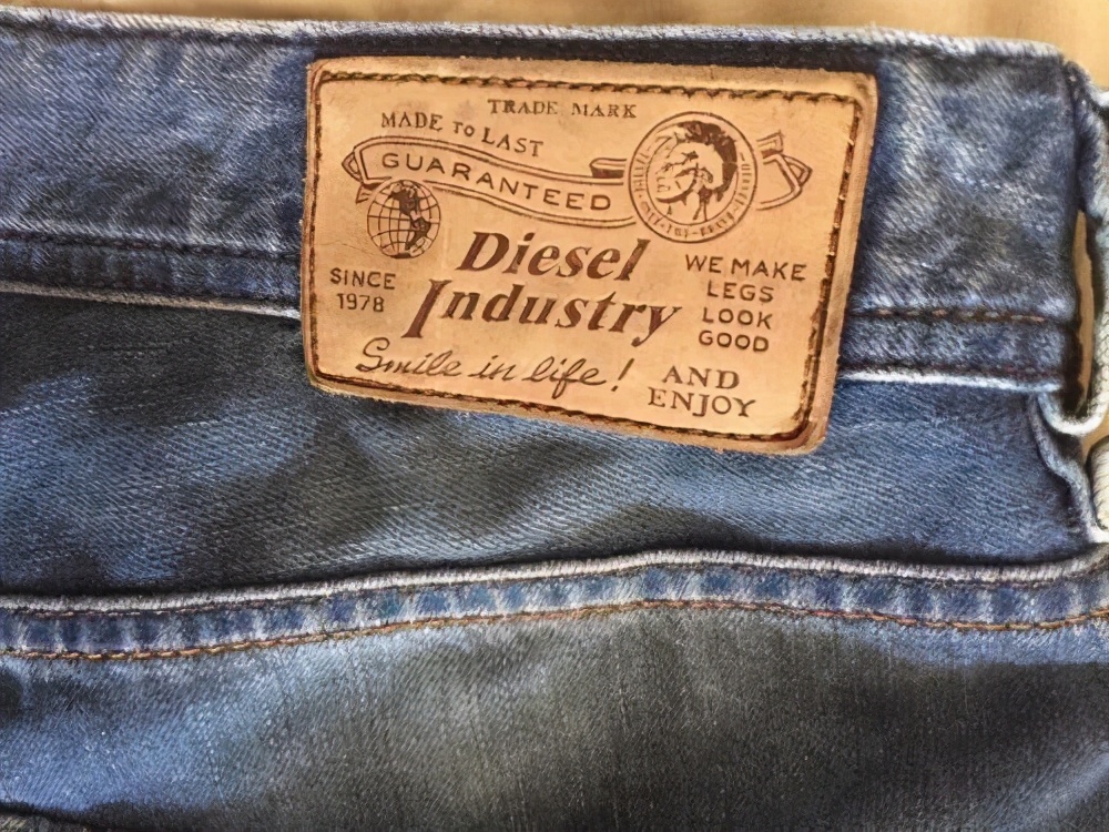 韩国妹子牛仔裤,韩国妹子用牛仔裤作画