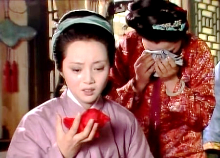 红楼最强文化舌战：杨贵妃的梗，到底戳痛了谁？