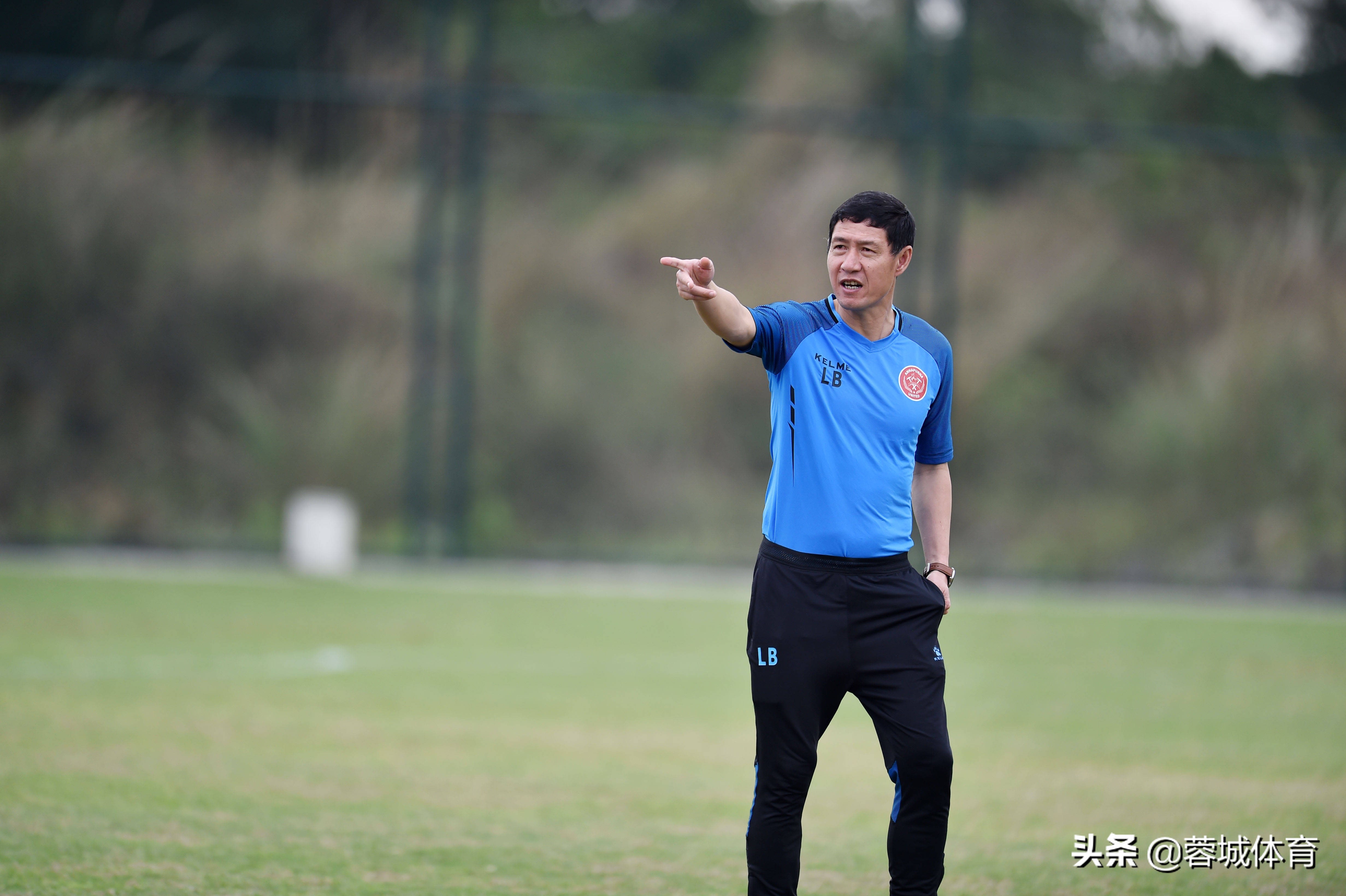 黎兵带领川足成功升入冲甲,黎兵回归川足视频