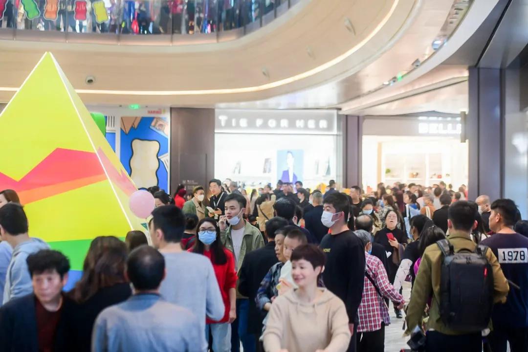 开业两日客流量突破57万,重庆光环如何征服消费者