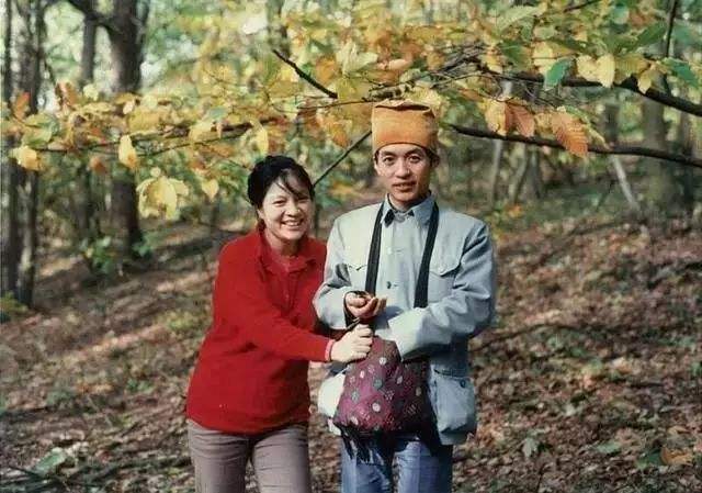 顾城的情人李英后来怎么样了,顾城爱上的那个李英后来怎么样了