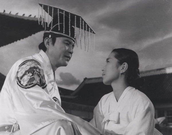 朝鲜王后张禧嫔：清朝册封一品妃，曾被尊为国母，死后却被称妖女