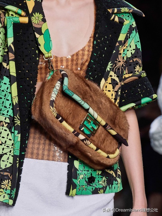 fendi新款包touch,fendi蕾丝花朵包