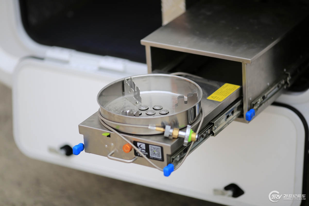 自行式房车c型空调每天要多少电,空调开一晚上耗电测评