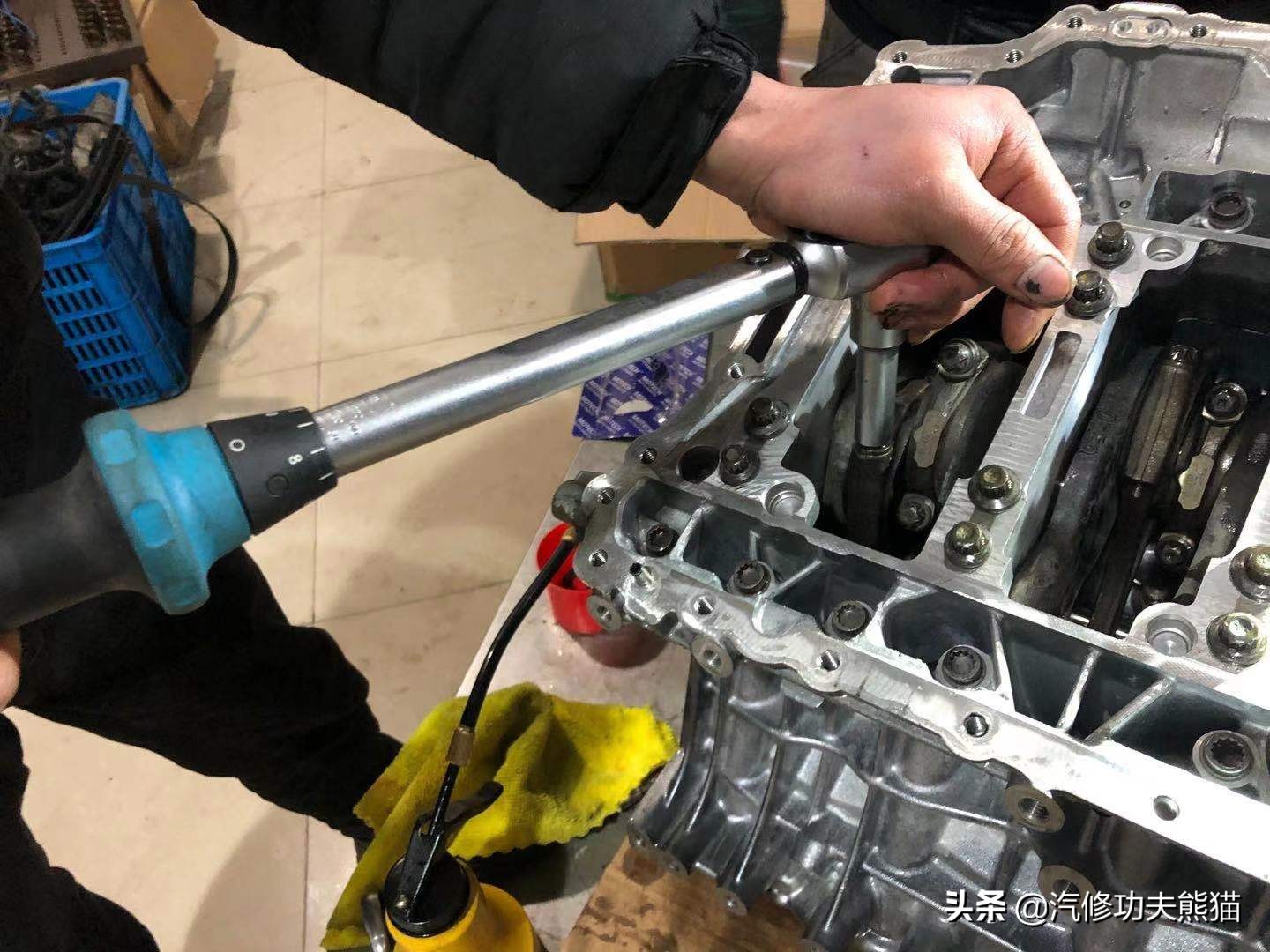 为什么都说奥迪a6l烧机油,奥迪a6l2.4烧机油原因分析