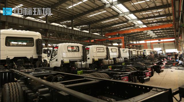 实力工厂环保洒水车价格,专业生产环保洒水车