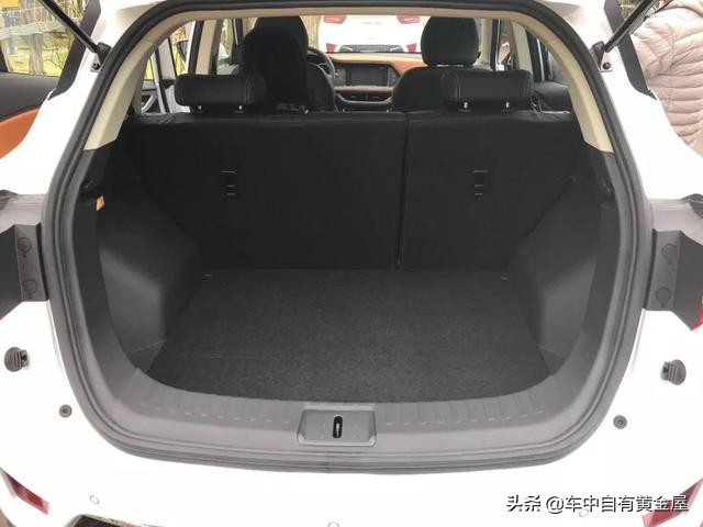 众泰t300水泵漏水怎么解决,众泰t300小强版提车作业