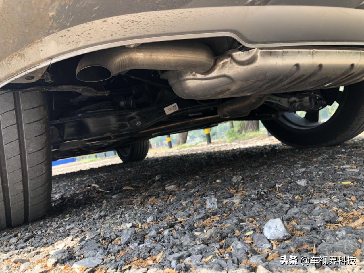 全系标配led车灯灯组,全系是led大灯的suv