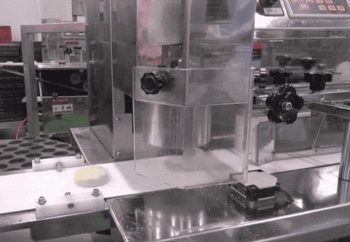 月饼生产线全过程所需机器,一体化月饼生产线操作