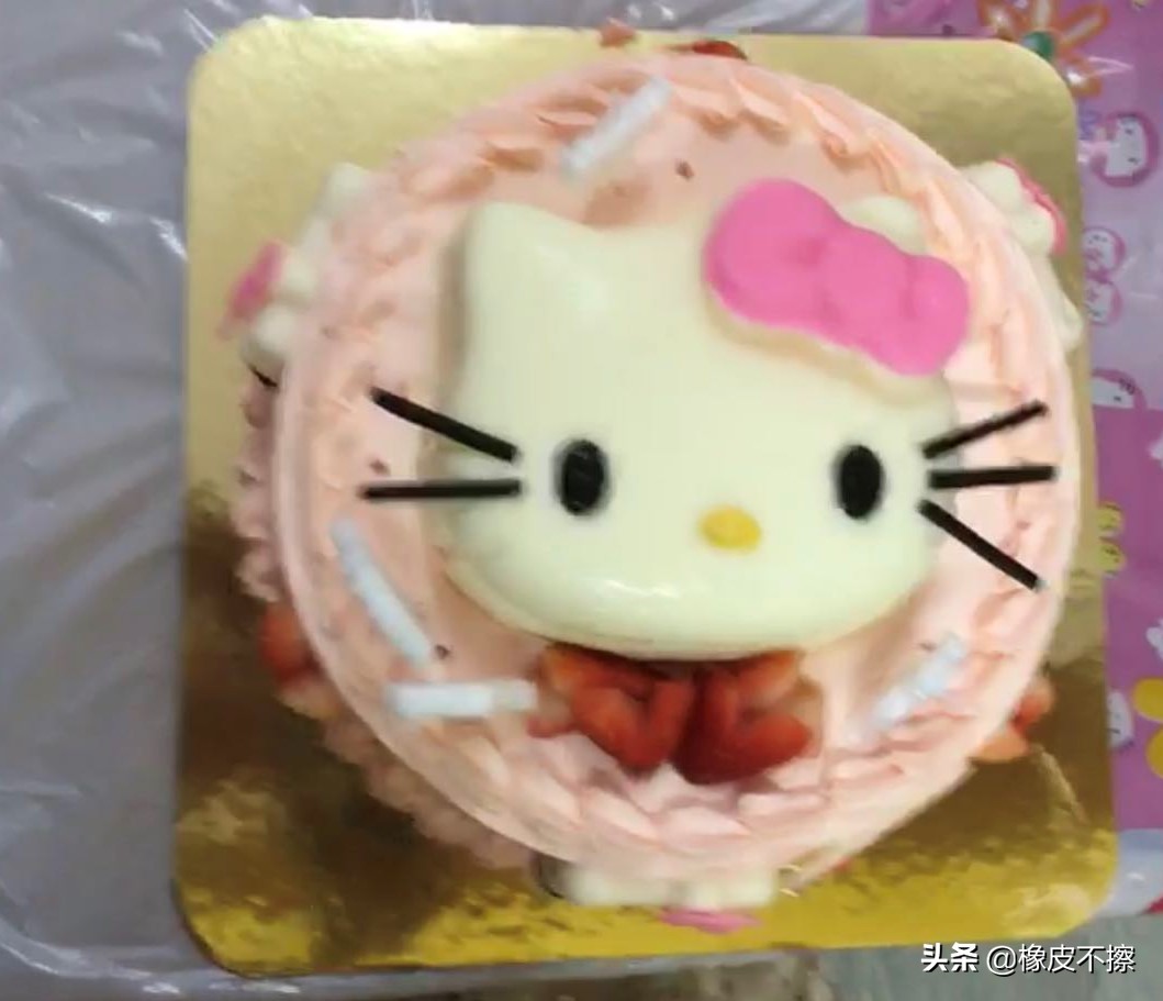 生而为妈，一个小学生的生日蛋糕能有多尬