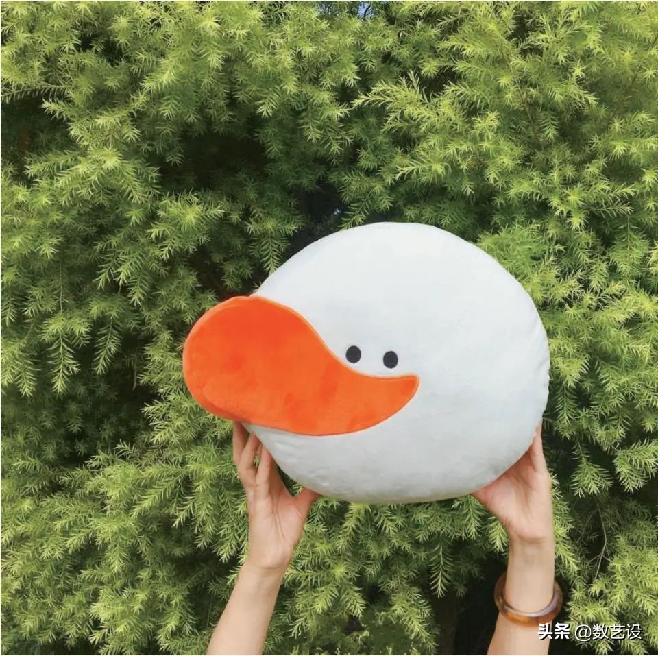 谁说设计师非得科班？半路入行的她打造千万人气IP“元气鸭”！