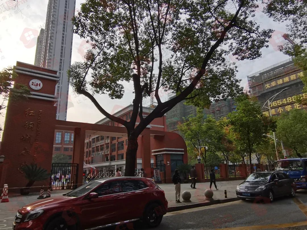 崛起！这块被遗忘的“房价黑洞”如今却成了香饽饽？