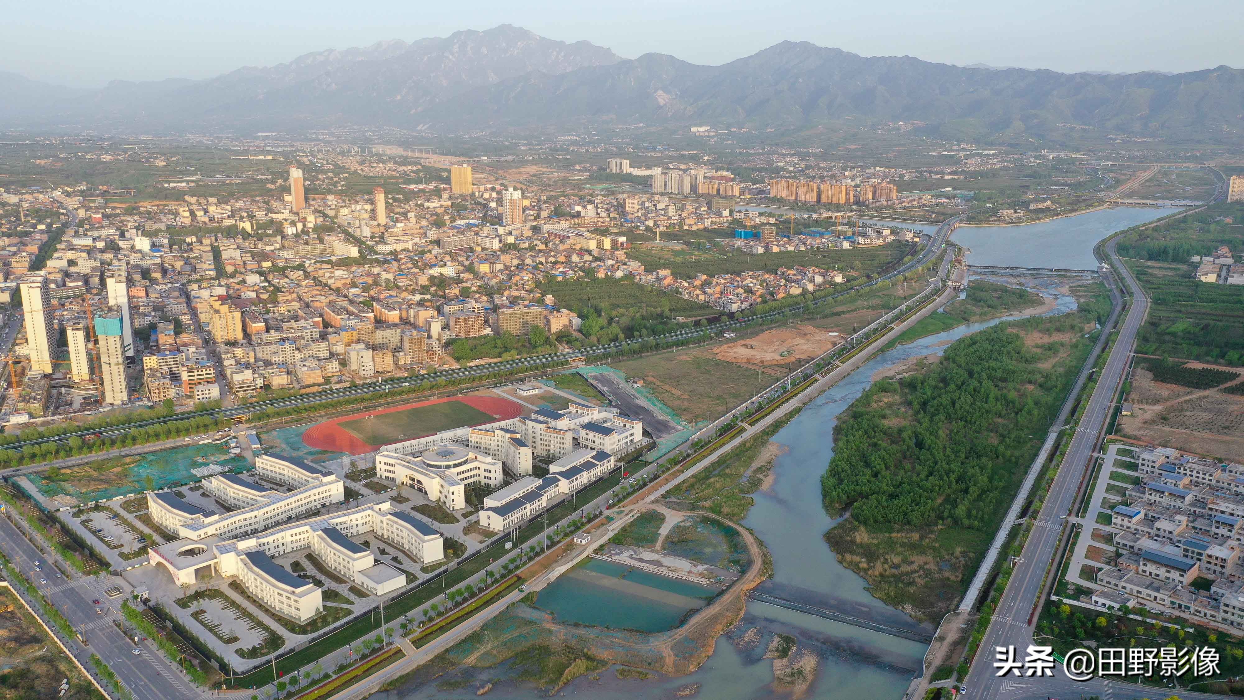 蓝田县航拍美景,蓝田县城的风景图