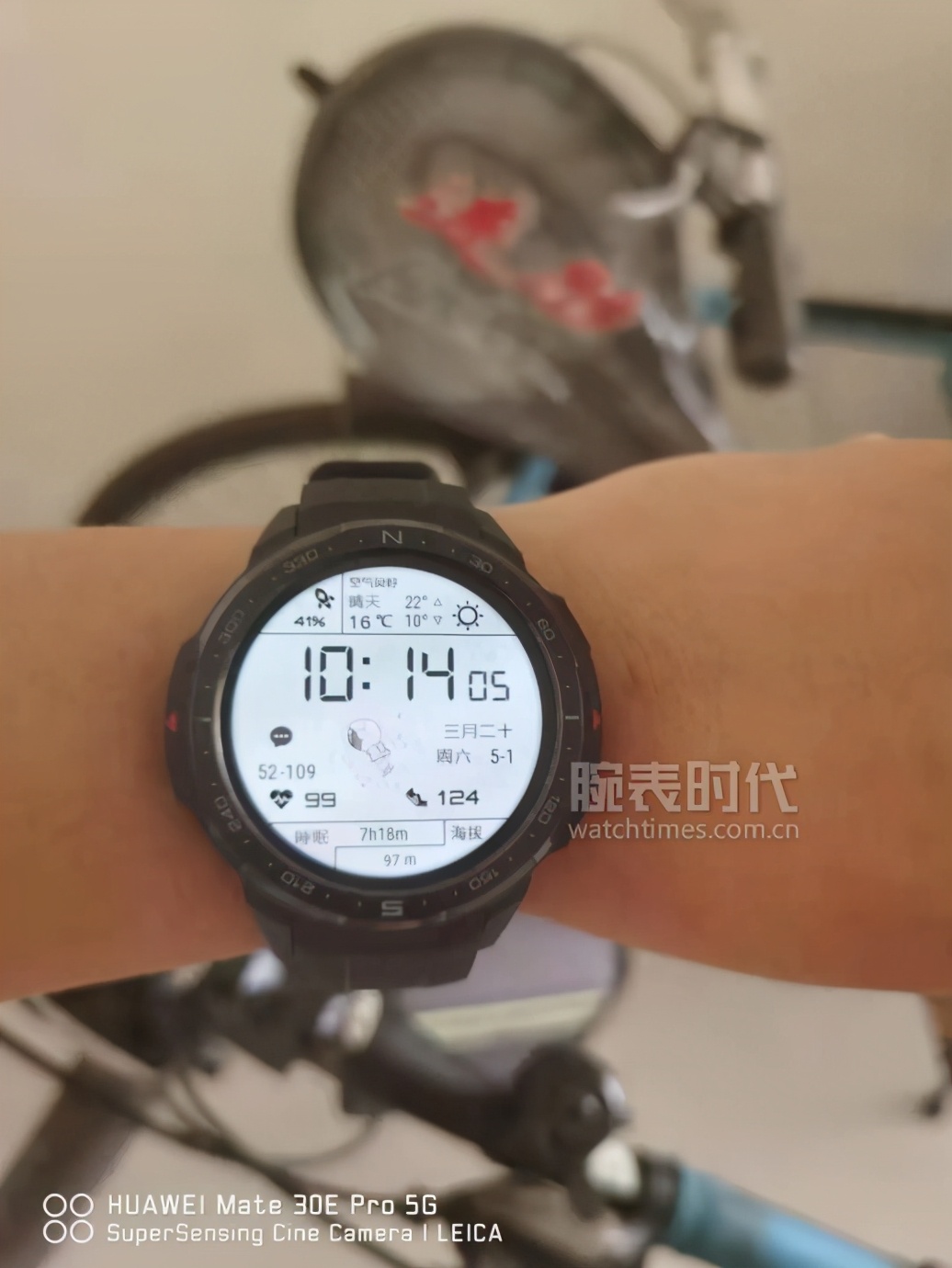 打工人手上适合戴什么,打工的一般戴什么表好点