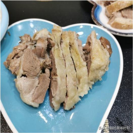 建议全国普及甘肃临夏手抓羊肉,除了麻辣烫临夏的手抓羊肉绝了