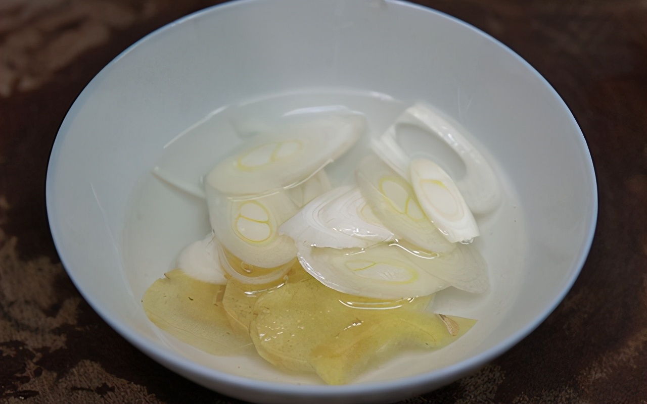 年夜饭系列饭桌必备腰果虾仁,饭店西芹腰果虾仁最正宗做法