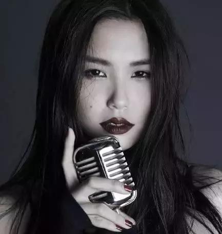 女人身上最好的痣右胸有痣,身上哪些痣是福痣