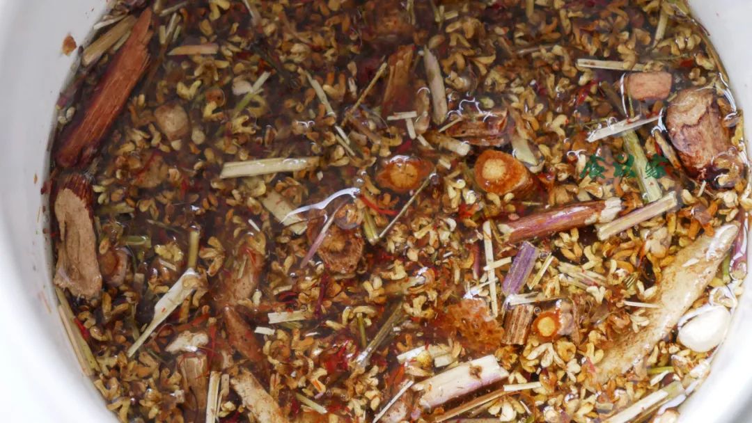 滋润防皱护手霜植物提取,中药防皲裂护手霜