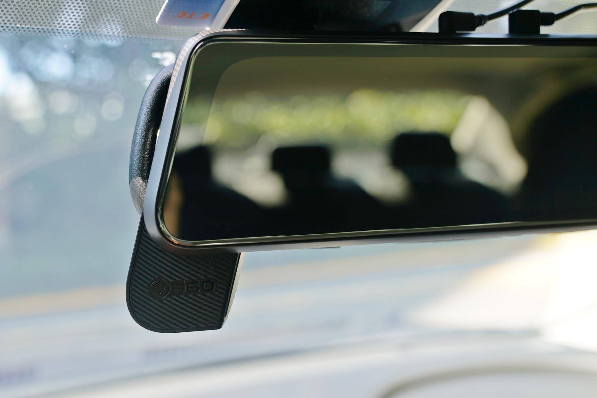 双录流媒体记录仪,流媒体行车记录仪对电瓶有伤害吗