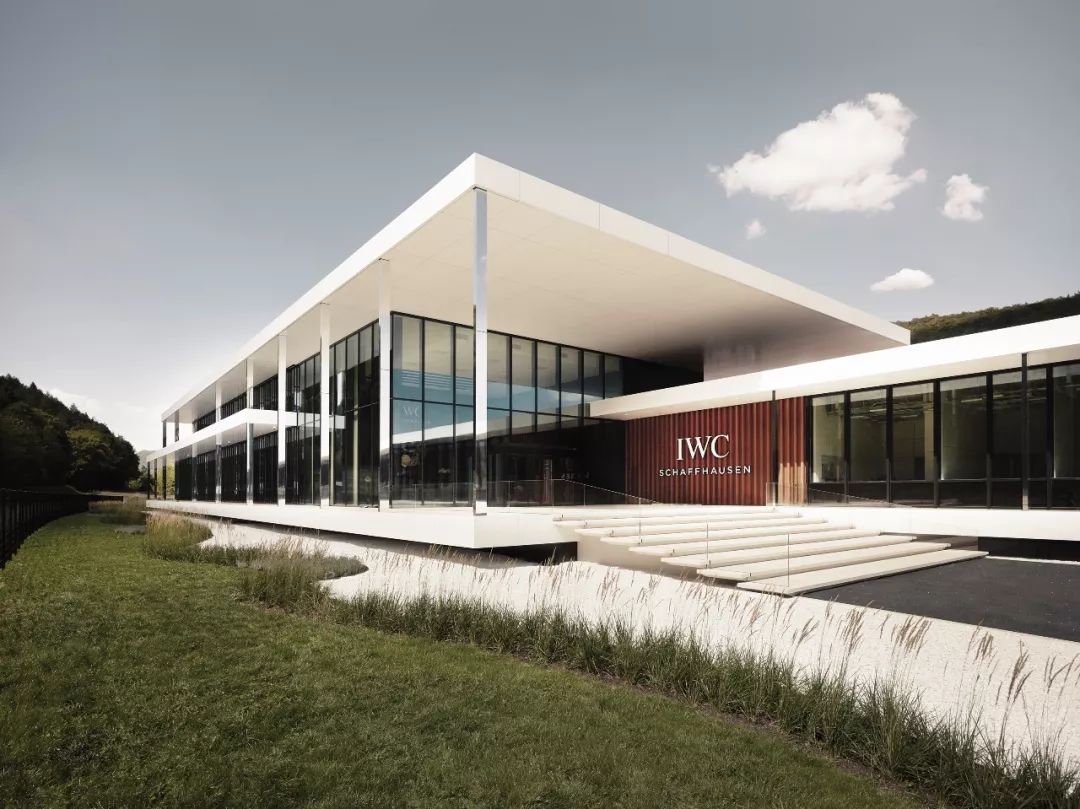 iwc万国还用保养吗,iwc万国表有没有不是机械的