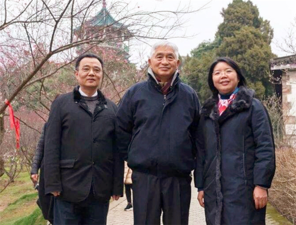 155亿一夜清零,我国最显赫家族落幕,在香港只剩“马照跑”