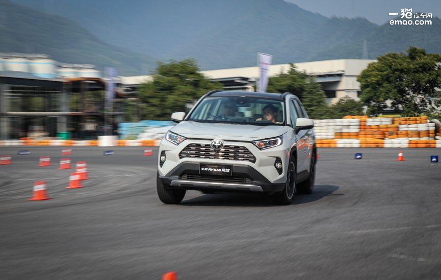 TNGA的革新有多强?试驾一汽丰田全新RAV4