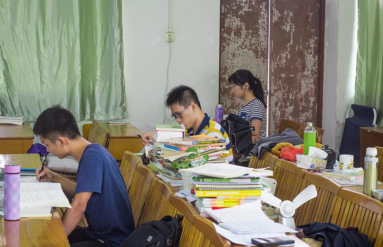 有些公务员岗位没人报,哪些公务员岗位无人问津